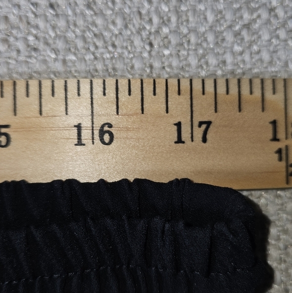 Gemma and Jane Women's Dressy Black Cargo Pants Jogger Style Elastic Waist Med - Picture 9 of 13